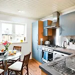 Maida Vale, Queens Park, Warwick Avenue